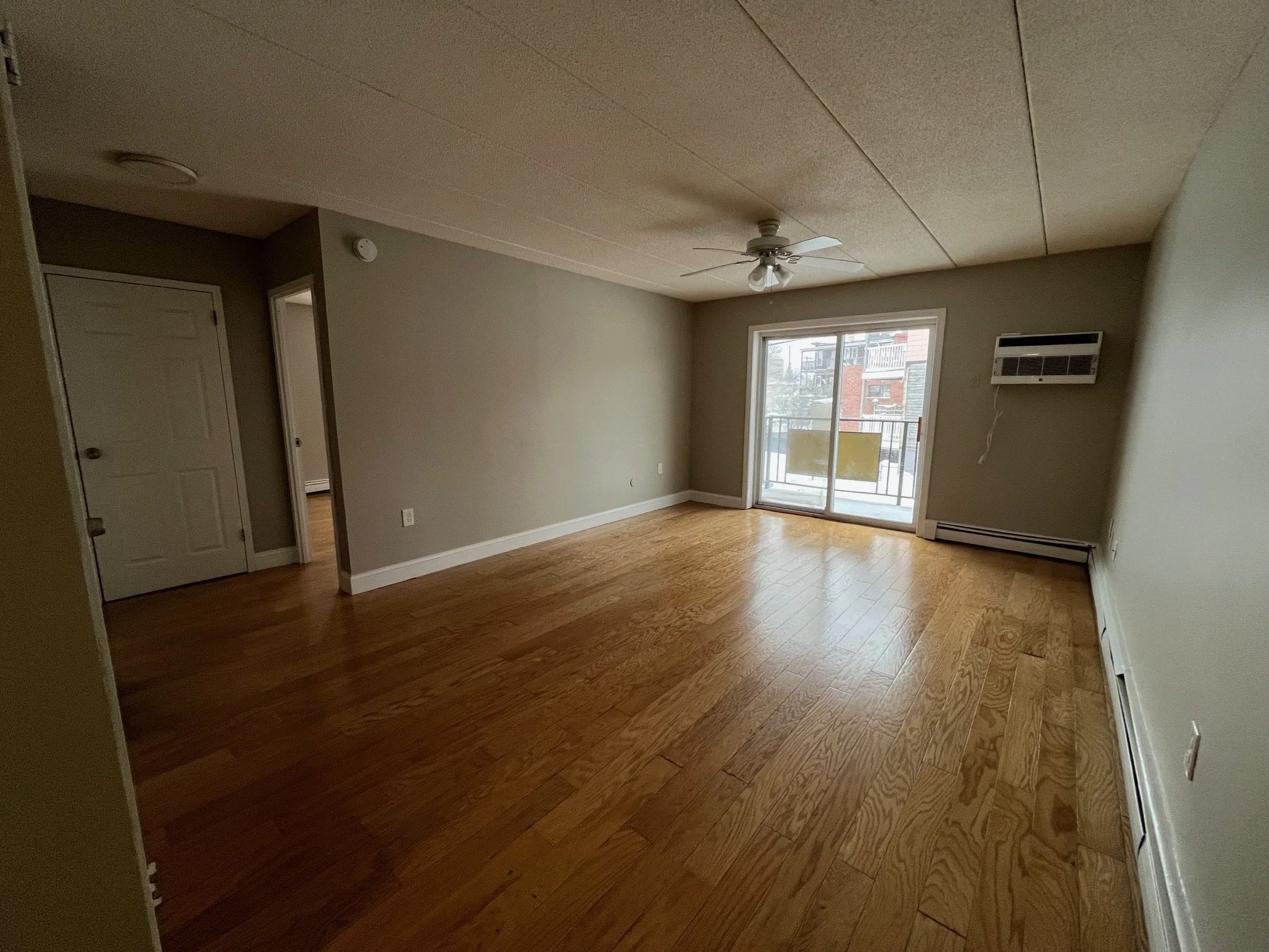 2 bed, 1 bath apartment for rent at 4 Hawes St Unit 11, Revere — photo 3 of 8