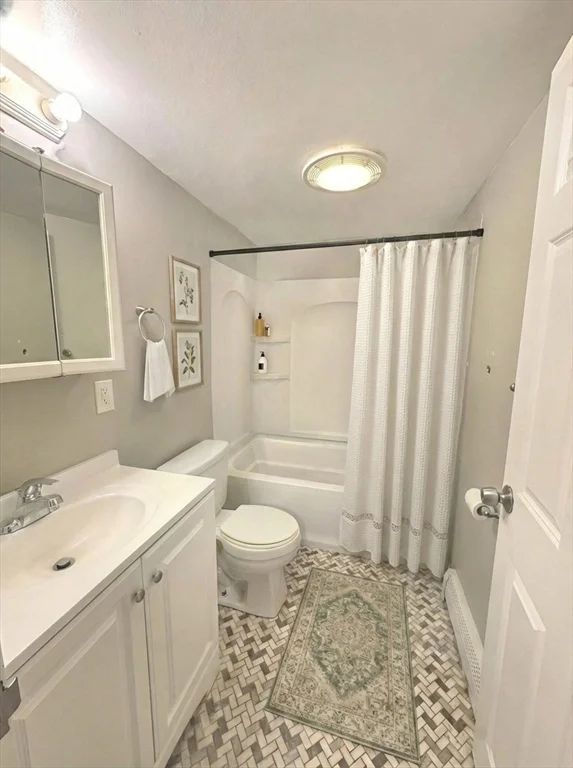 2 bed, 1 bath apartment for rent at 4 Hawes St Unit 12, Revere — photo 6 of 7