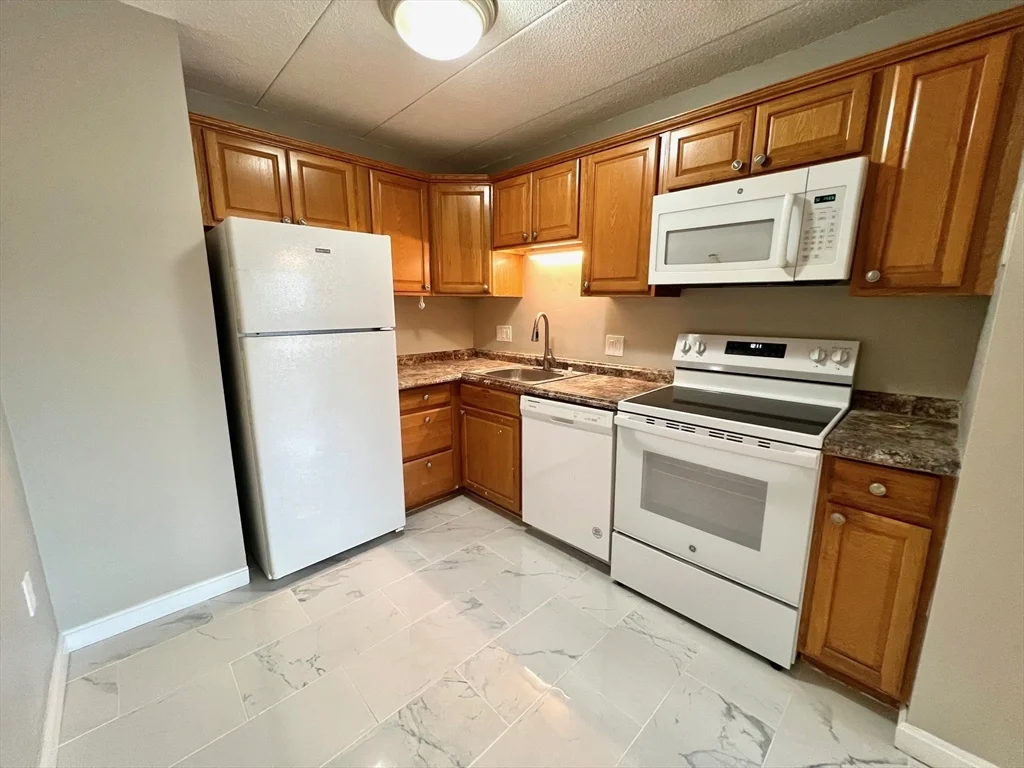 2 bed, 1 bath apartment for rent at 4 Hawes St Unit 23, Revere — photo 2 of 19