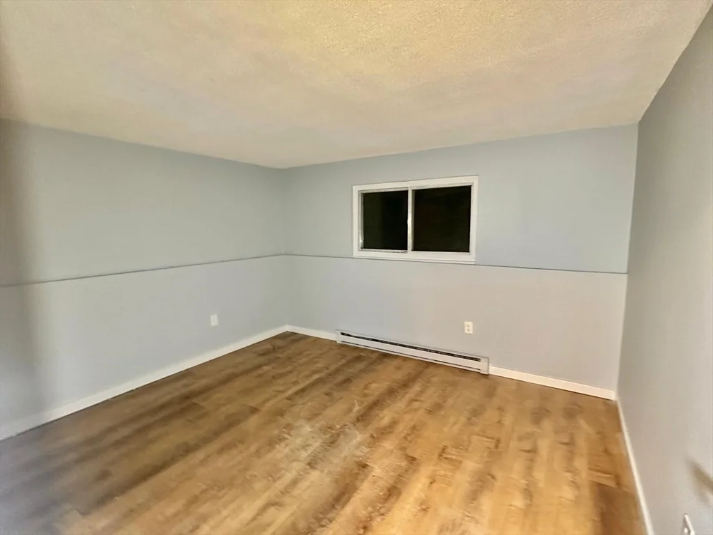 2 bed, 1 bath apartment for rent at 4 Hazelwood Unit 6, Dracut — photo 5 of 12
