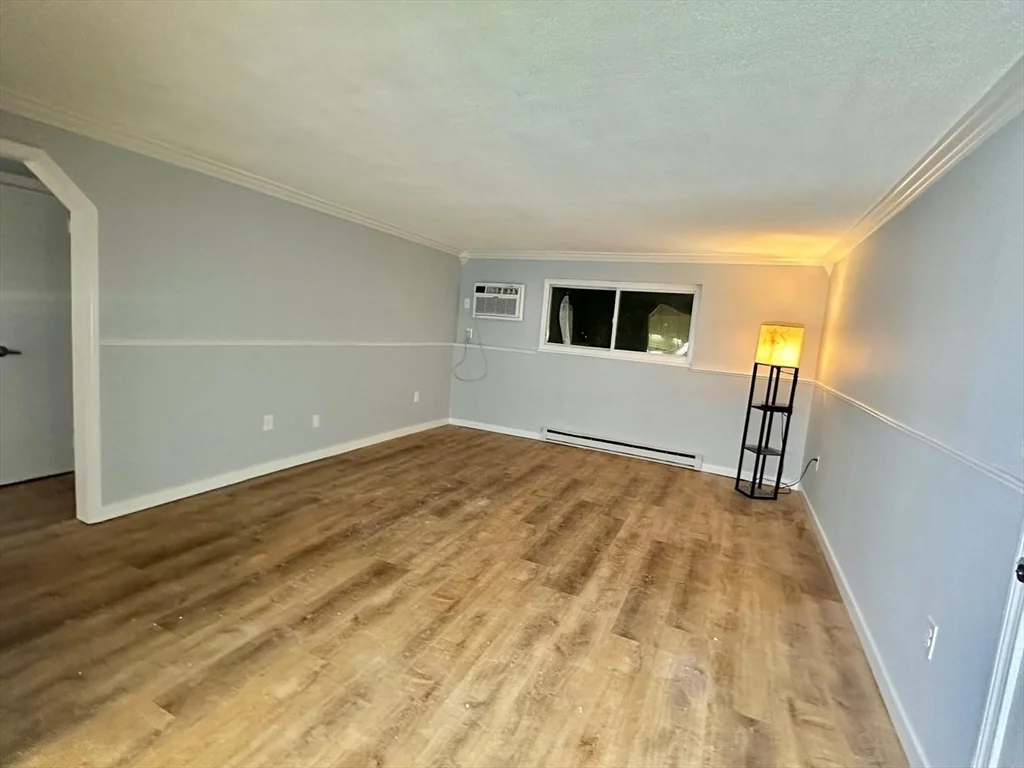 2 bed, 1 bath apartment for rent at 4 Hazelwood Unit 6, Dracut — photo 3 of 12