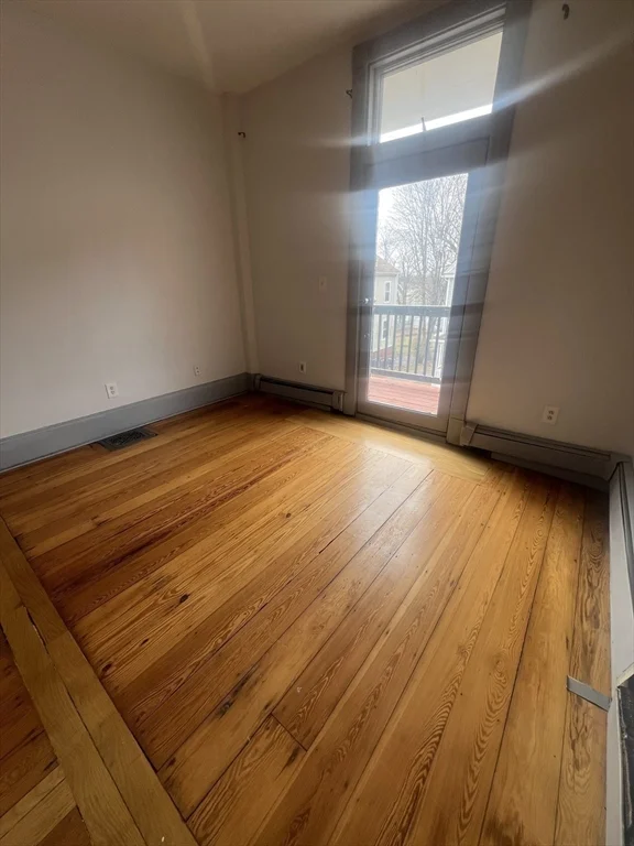 3 bed, 1 bath apartment for rent at 4 Herbert Unit 2, Dorchester — photo 10 of 15