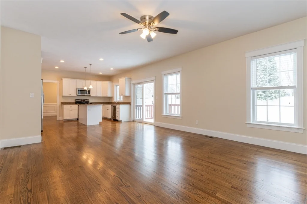 4 bed, 2 bath apartment for rent at 4 Hialeah Ln, Framingham — photo 21 of 42