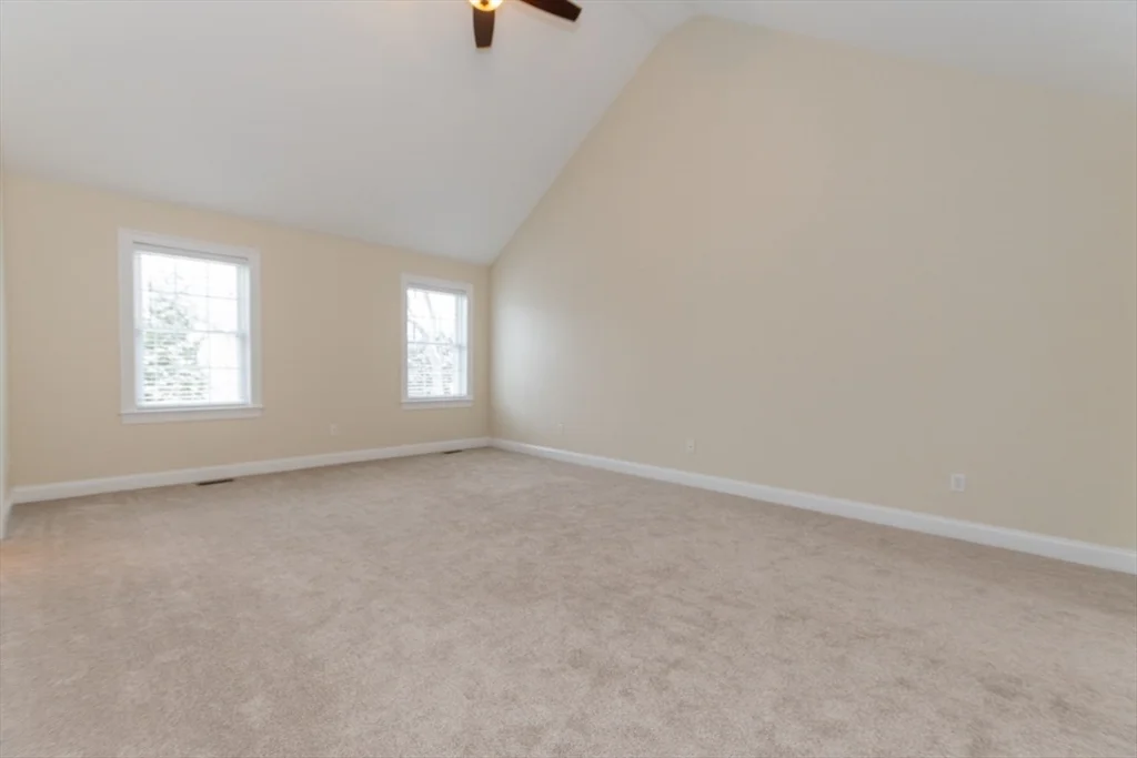 4 bed, 2 bath apartment for rent at 4 Hialeah Ln, Framingham — photo 23 of 42