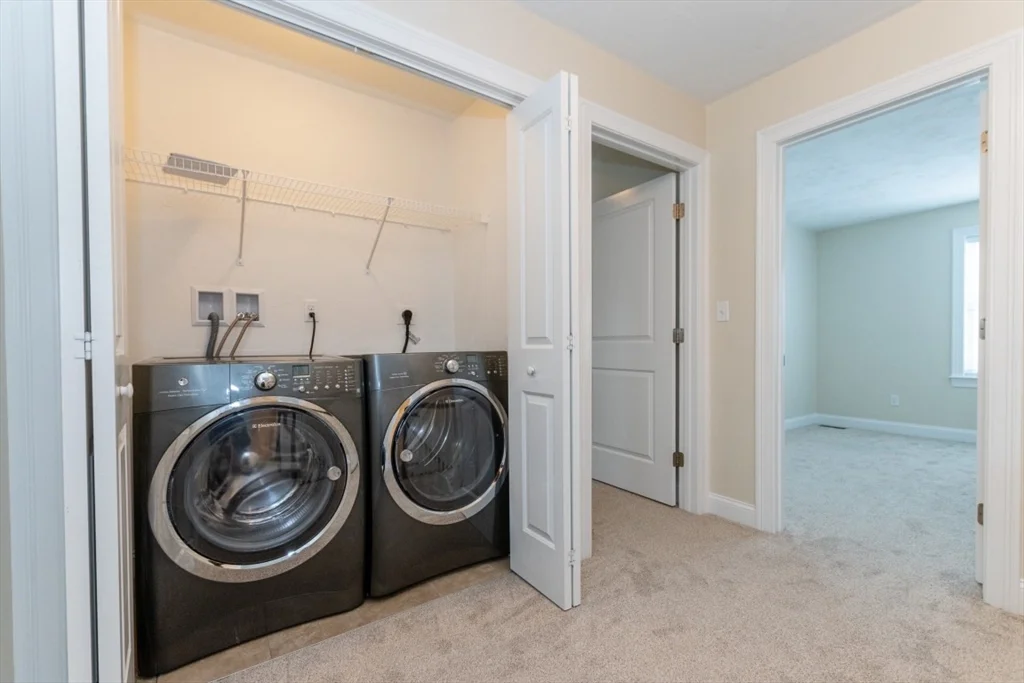 4 bed, 2 bath apartment for rent at 4 Hialeah Ln, Framingham — photo 42 of 42
