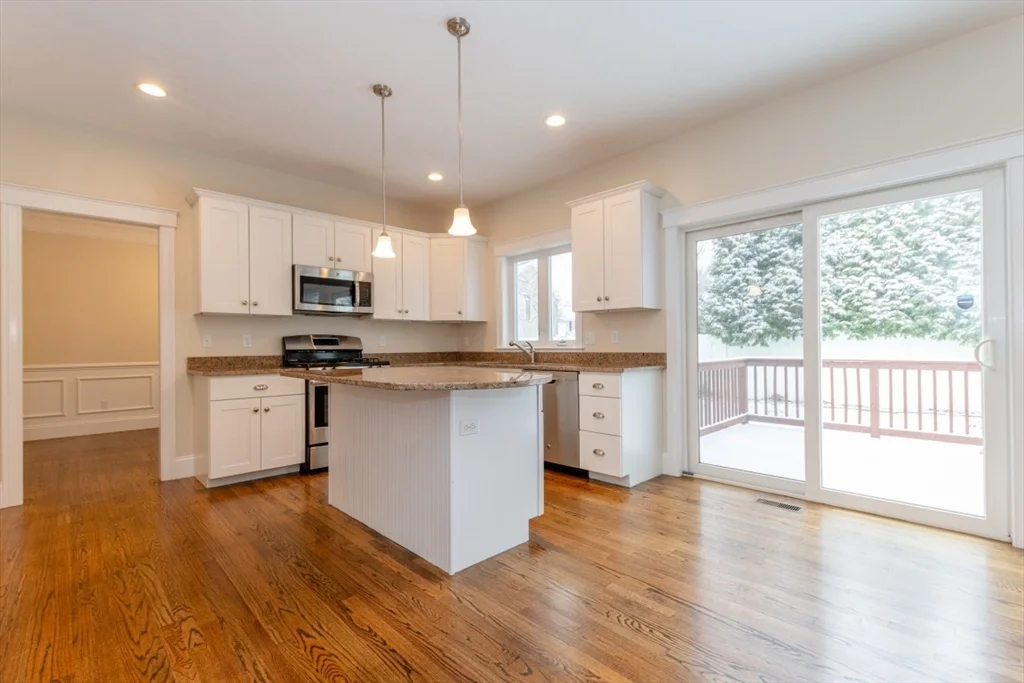 4 bed, 2 bath apartment for rent at 4 Hialeah Ln, Framingham — photo 15 of 42