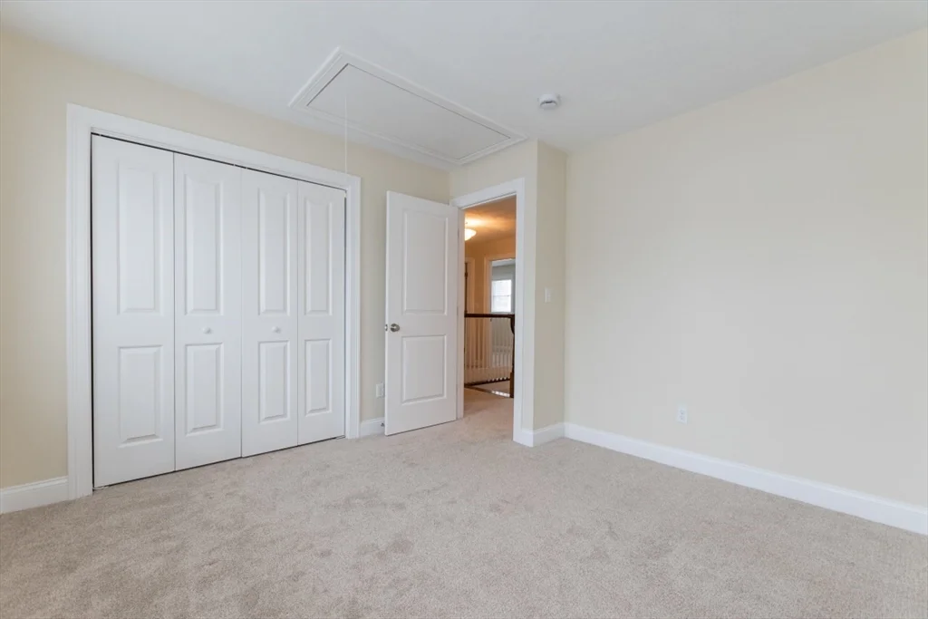 4 bed, 2 bath apartment for rent at 4 Hialeah Ln, Framingham — photo 40 of 42