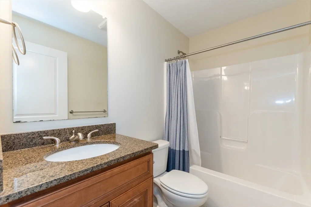 4 bed, 2 bath apartment for rent at 4 Hialeah Ln, Framingham — photo 41 of 42