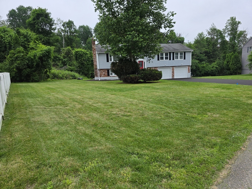 3 bed, 3 bath apartment for rent at 4 Hickey Dr, Framingham — photo 4 of 30