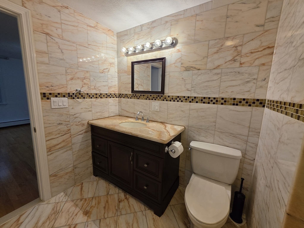 3 bed, 3 bath apartment for rent at 4 Hickey Dr, Framingham — photo 18 of 30