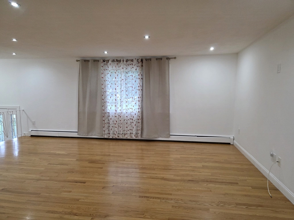 3 bed, 3 bath apartment for rent at 4 Hickey Dr, Framingham — photo 10 of 30