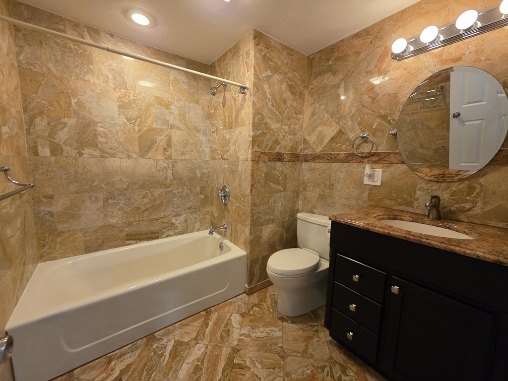 3 bed, 3 bath apartment for rent at 4 Hickey Dr, Framingham — photo 21 of 30