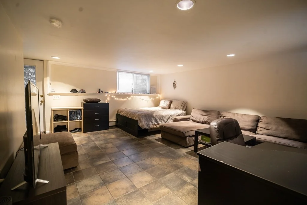 Studio bed, 1 bath apartment for rent at 4 Hingham St Unit B, Inman Square — photo 5 of 9