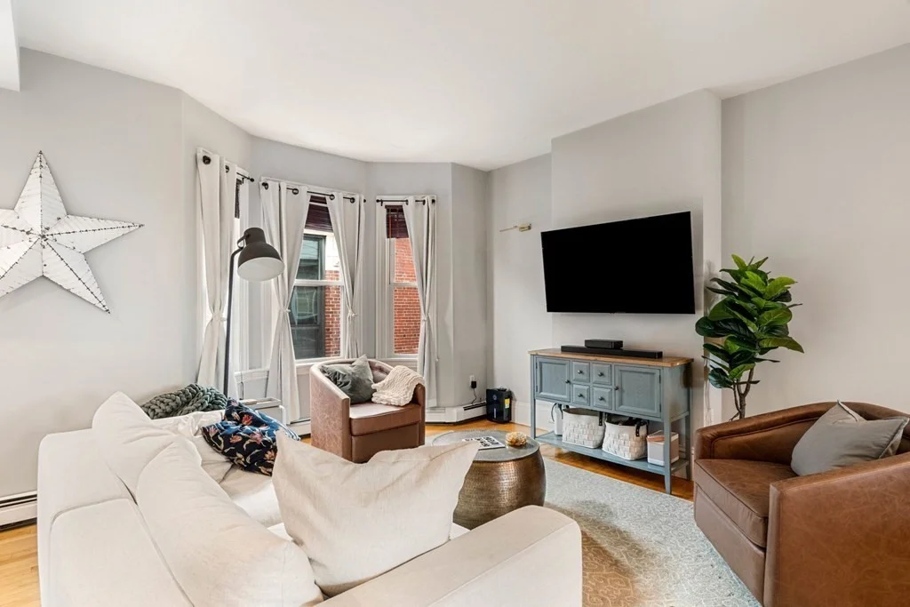 2 bed, 2 bath apartment for rent at 4 Holden Row Unit 2, Charlestown — photo 2 of 15