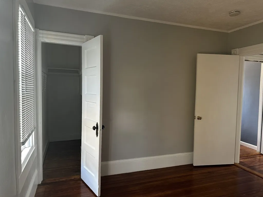 3 bed, 1 bath apartment for rent at 4 Howard Ave Unit 2, Attleboro — photo 8 of 17