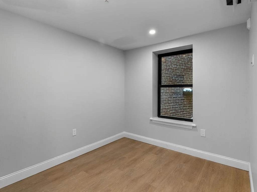 1 bed, 1 bath apartment for rent at 4 Hull St Unit 1, North End — photo 4 of 11