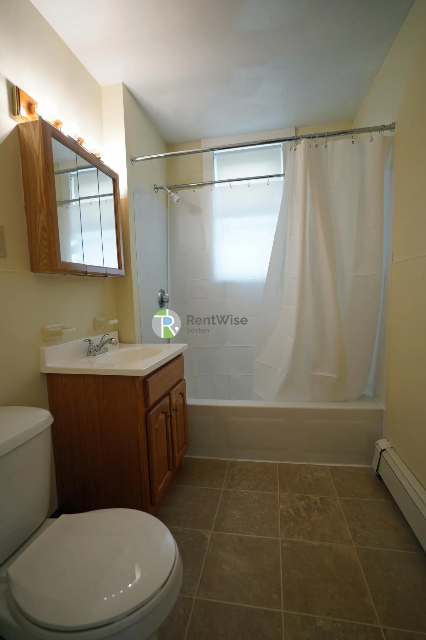3 bed, 2 bath apartment for rent at 4 Imrie Rd Unit 2, Brighton — photo 12 of 19