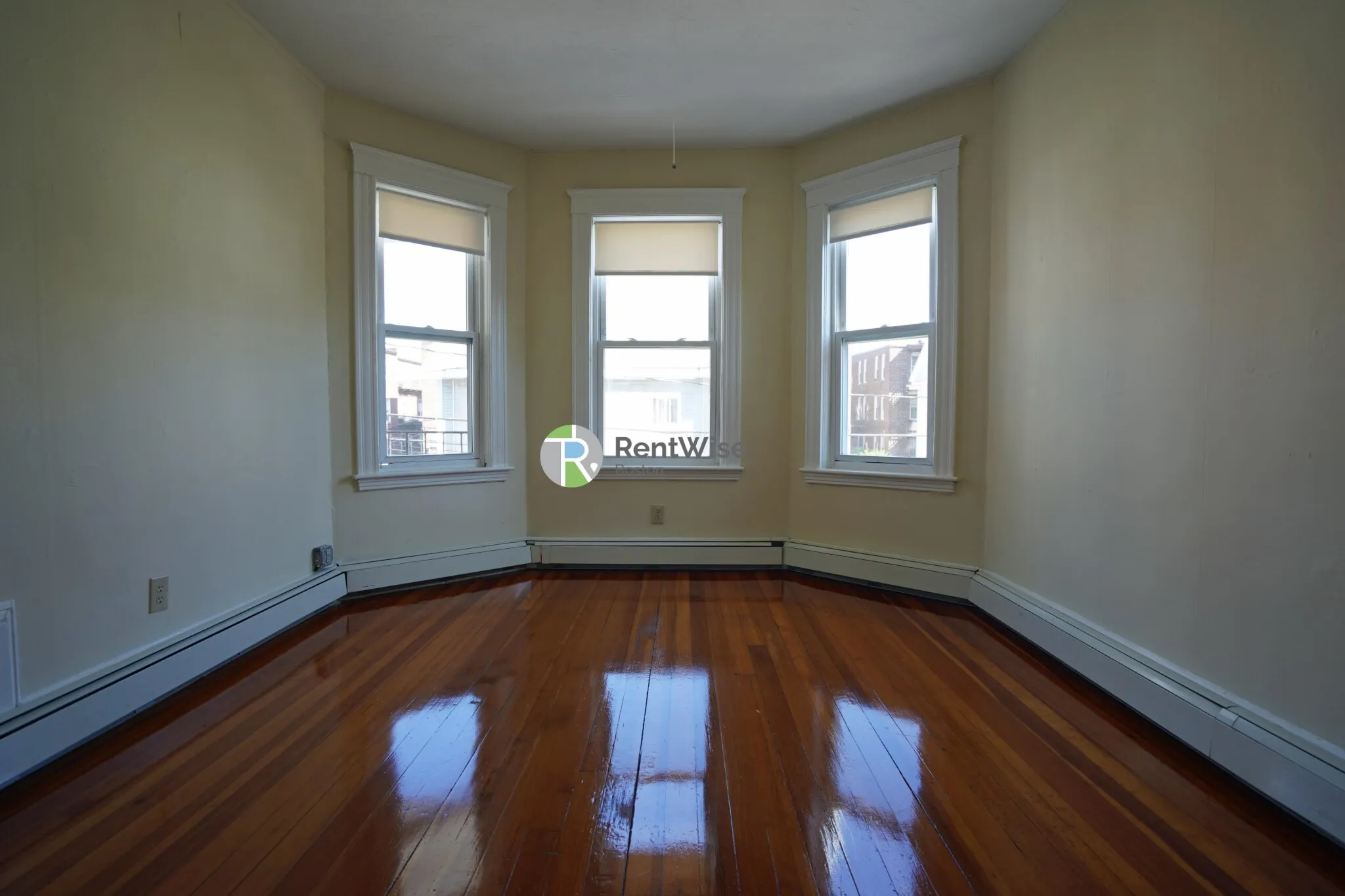 3 bed, 2 bath apartment for rent at 4 Imrie Rd Unit 2, Brighton — photo 9 of 19