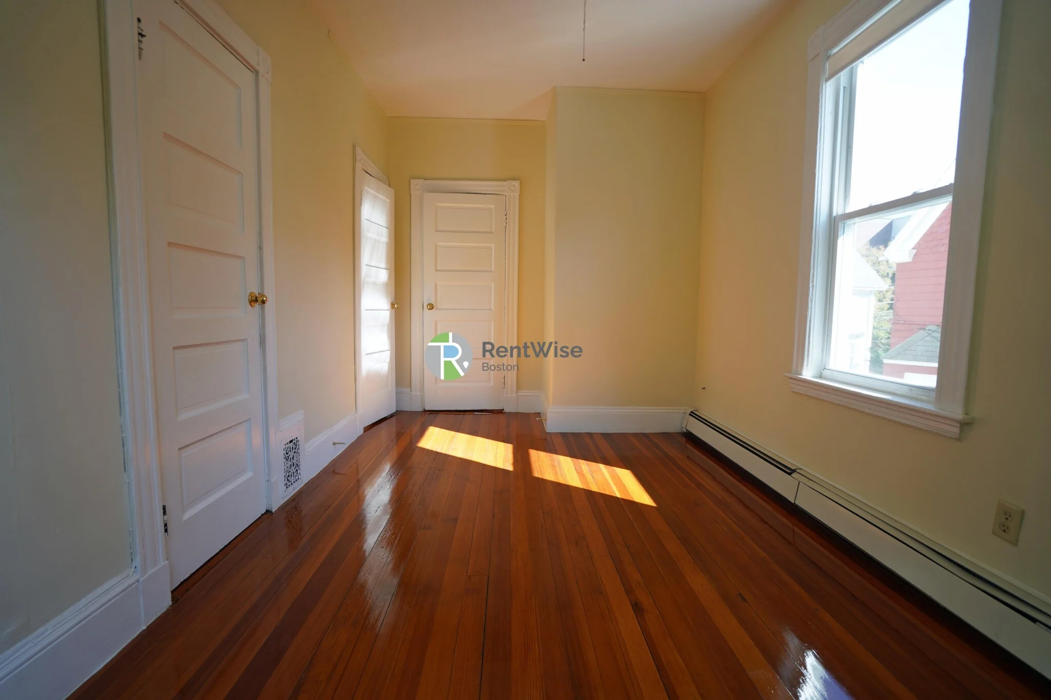 3 bed, 2 bath apartment for rent at 4 Imrie Rd Unit 2, Brighton — photo 18 of 19