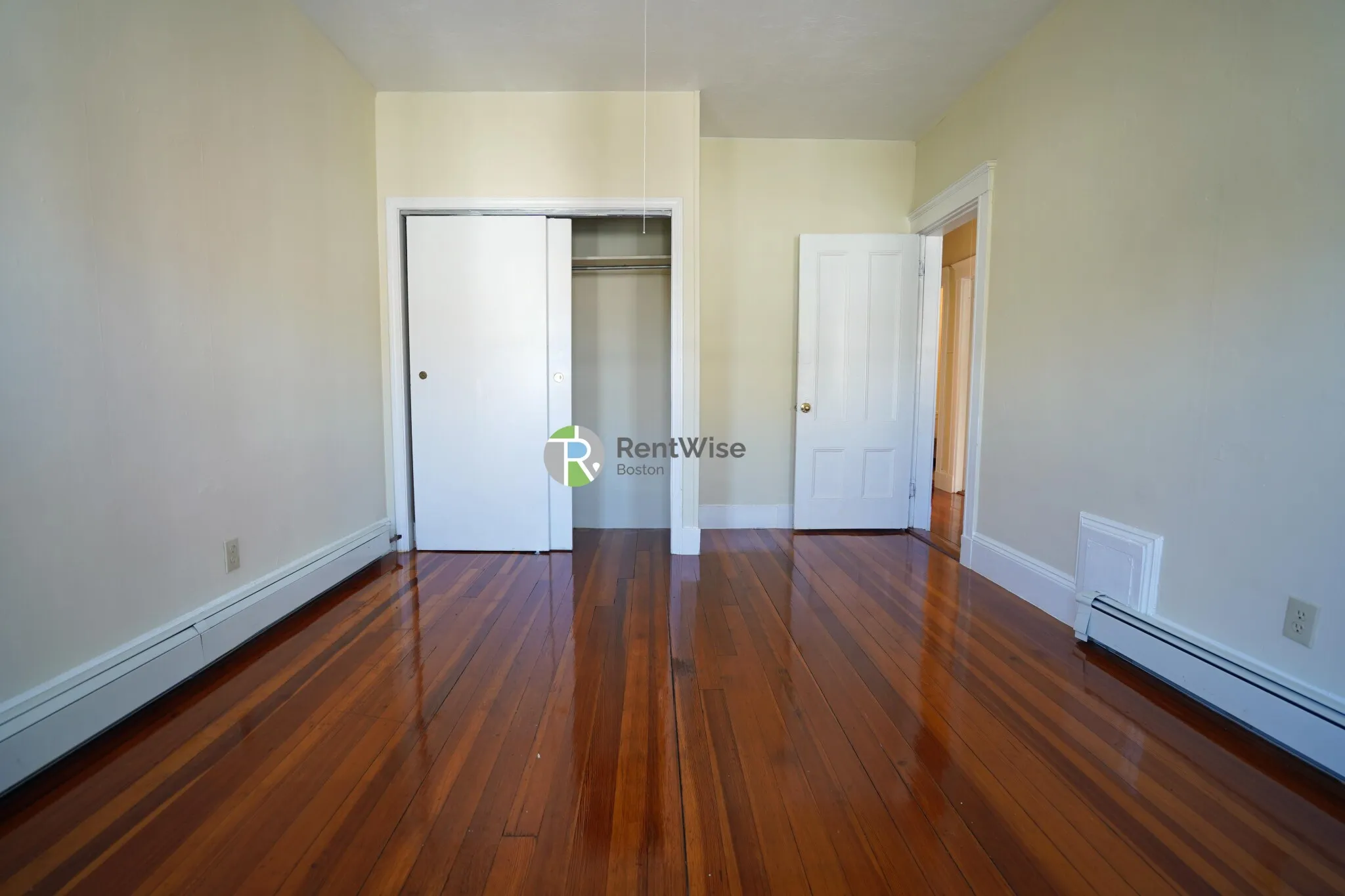 3 bed, 2 bath apartment for rent at 4 Imrie Rd Unit 2, Brighton — photo 10 of 19