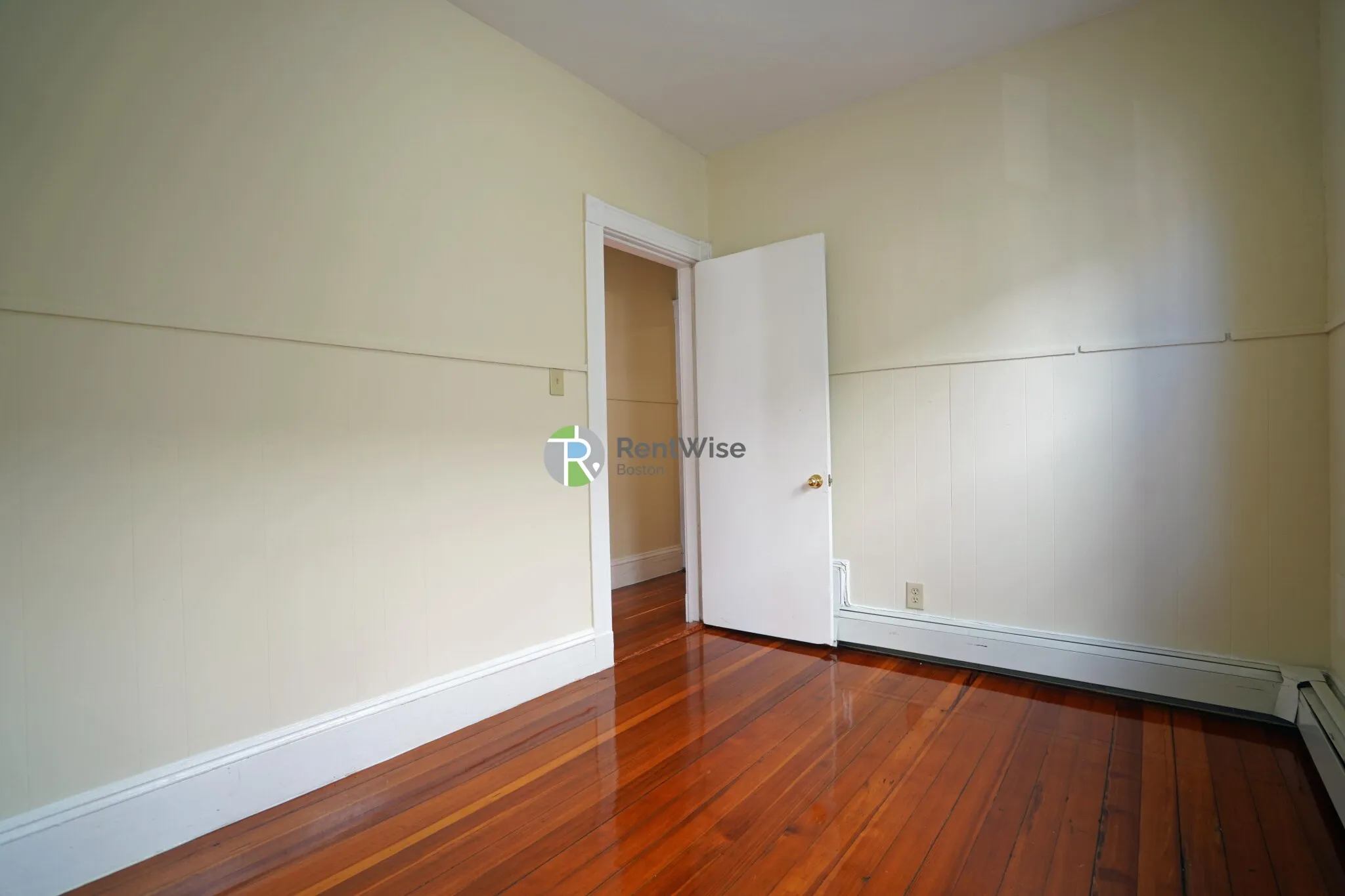 3 bed, 2 bath apartment for rent at 4 Imrie Rd Unit 2, Brighton — photo 16 of 19