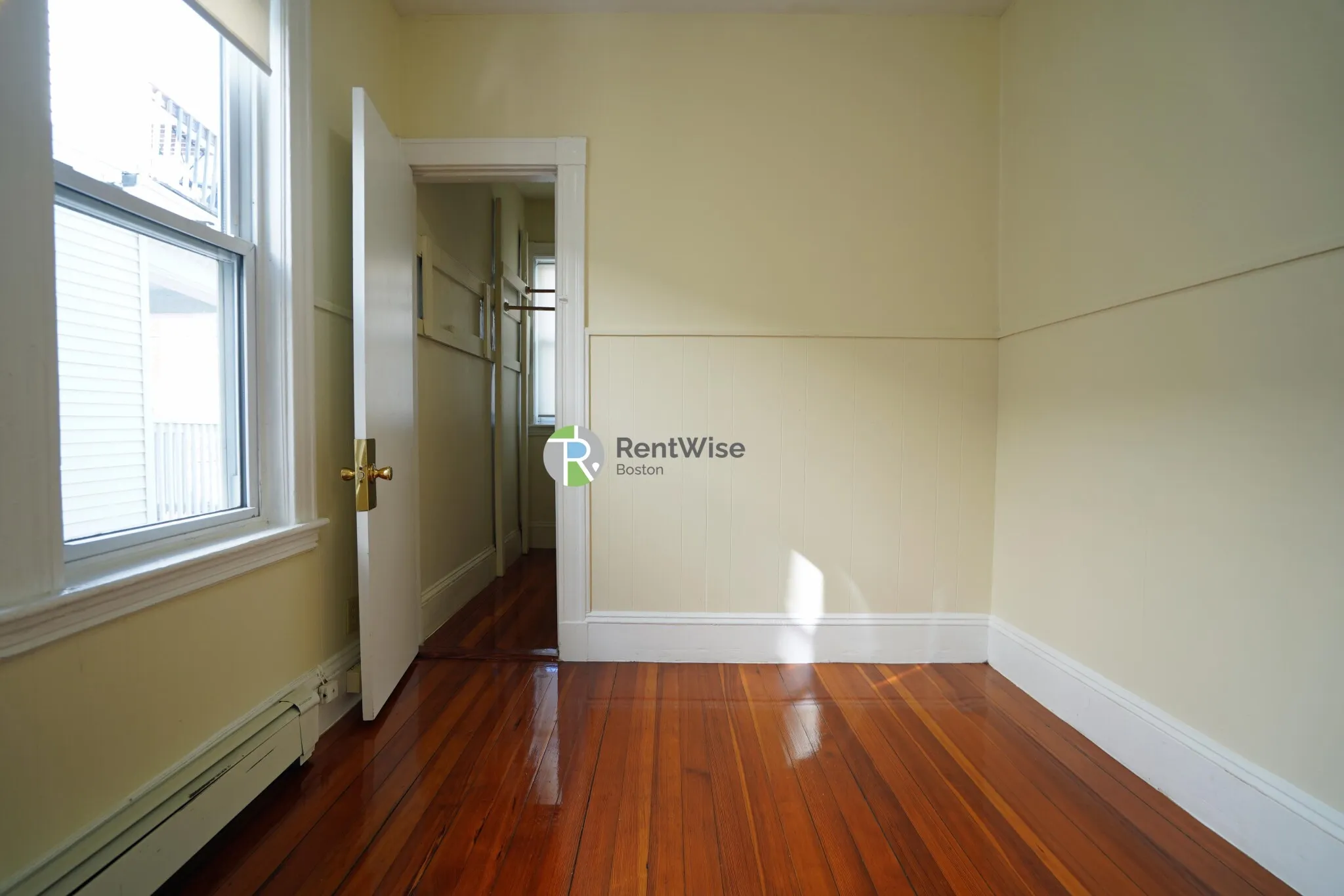 3 bed, 2 bath apartment for rent at 4 Imrie Rd Unit 2, Brighton — photo 15 of 19