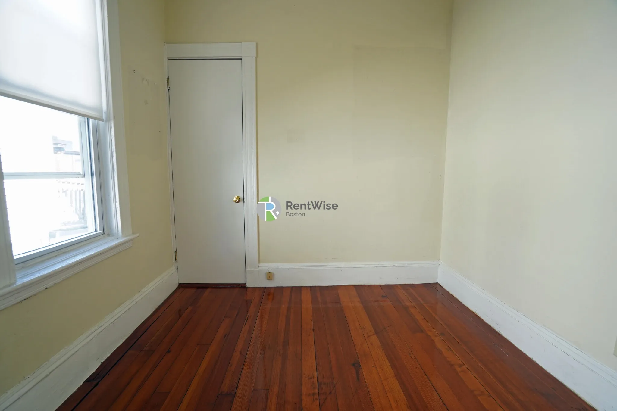 3 bed, 2 bath apartment for rent at 4 Imrie Rd Unit 3, Brighton — photo 12 of 20