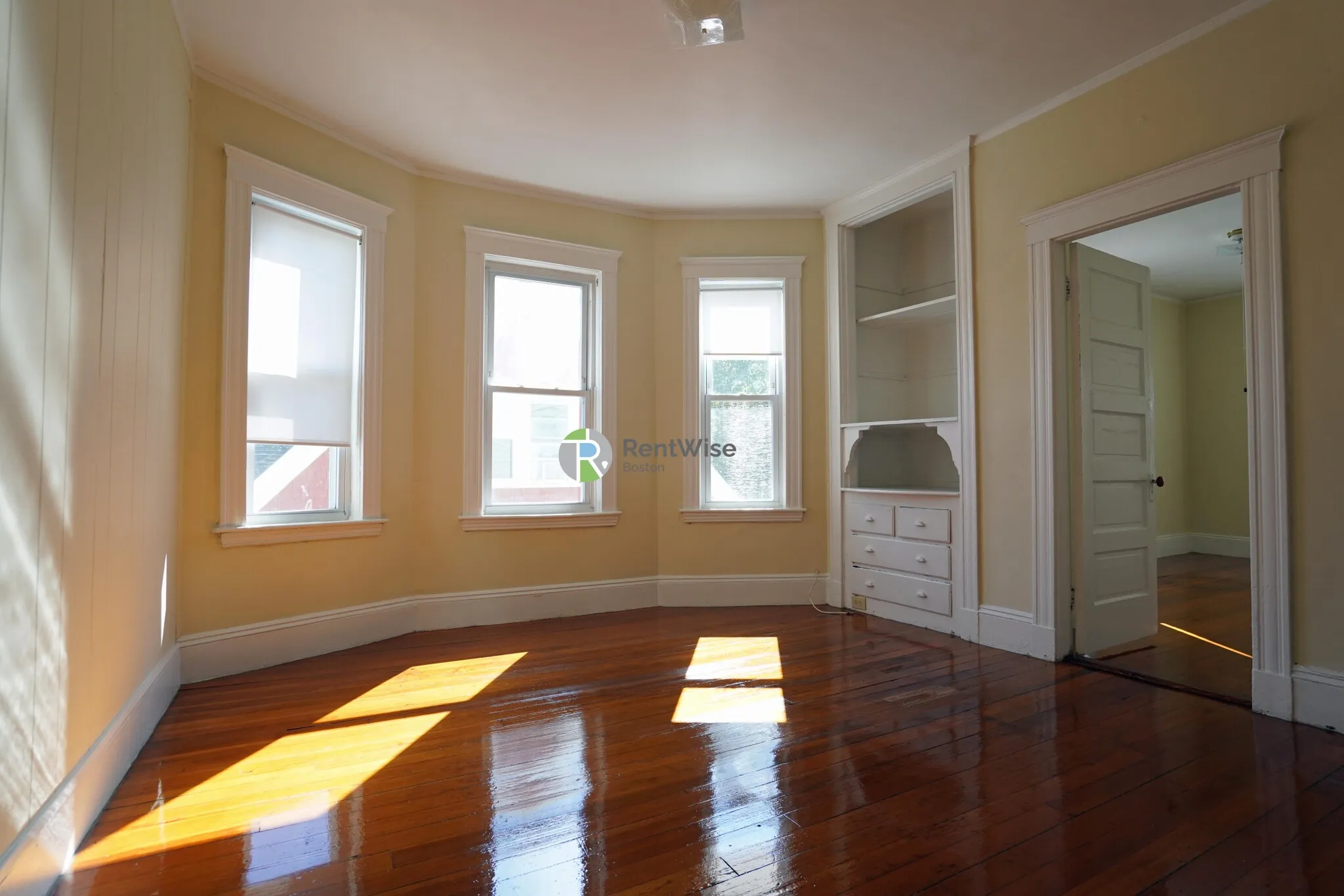 3 bed, 2 bath apartment for rent at 4 Imrie Rd Unit 3, Brighton