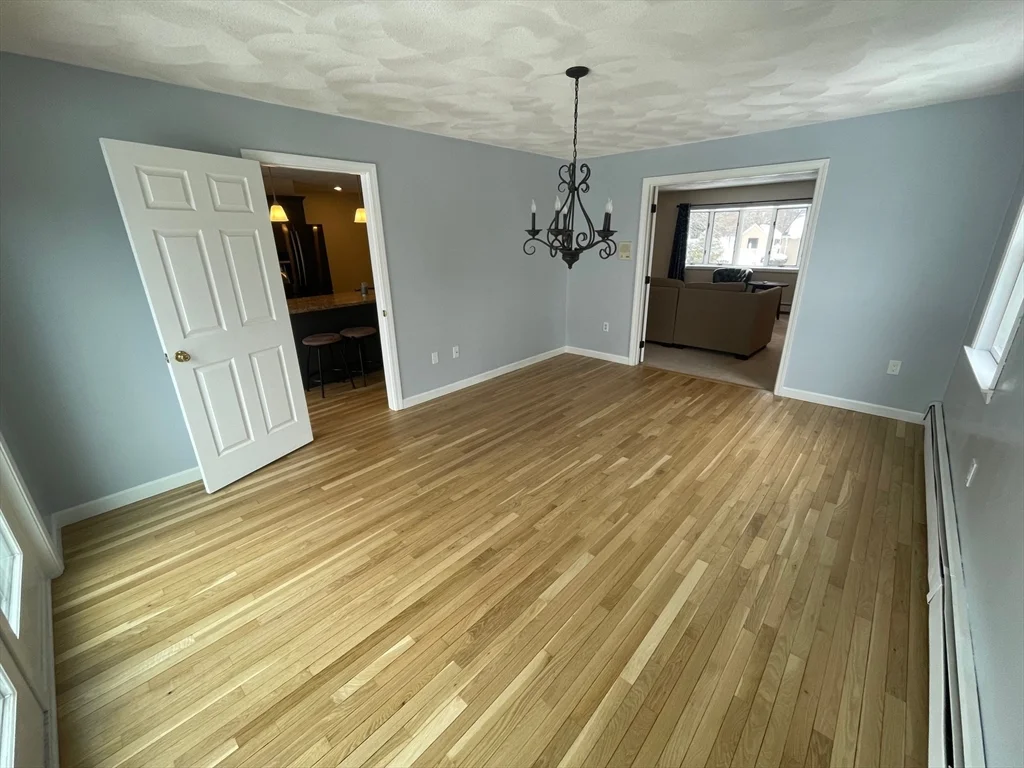 3 bed, 2 bath apartment for rent at 4 Indiana Ave Unit 4, Woburn — photo 7 of 26