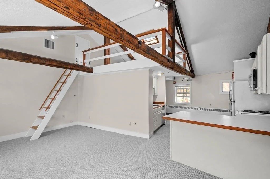 Studio bed, 1 bath apartment for rent at 4 Inn St Unit 4A, Newburyport — photo 16 of 24