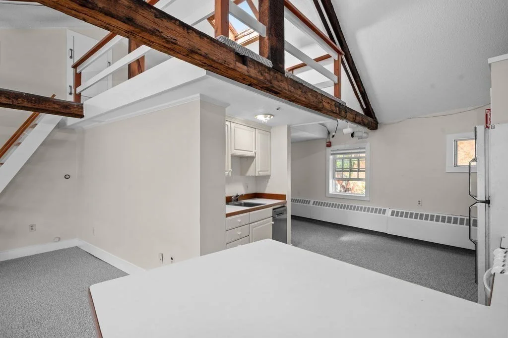 Studio bed, 1 bath apartment for rent at 4 Inn St Unit 4A, Newburyport — photo 11 of 24