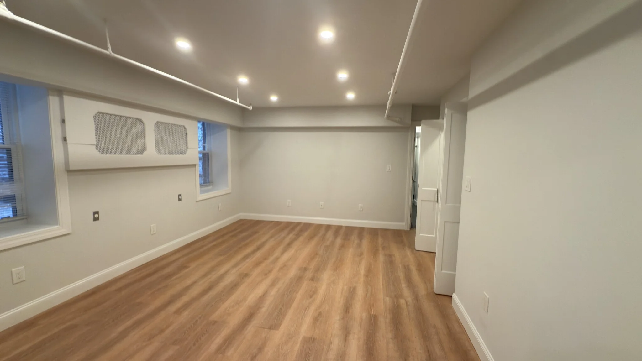 Studio bed, 1 bath apartment for rent at 4 Joy St Unit 2F, Beacon Hill — photo 9 of 14