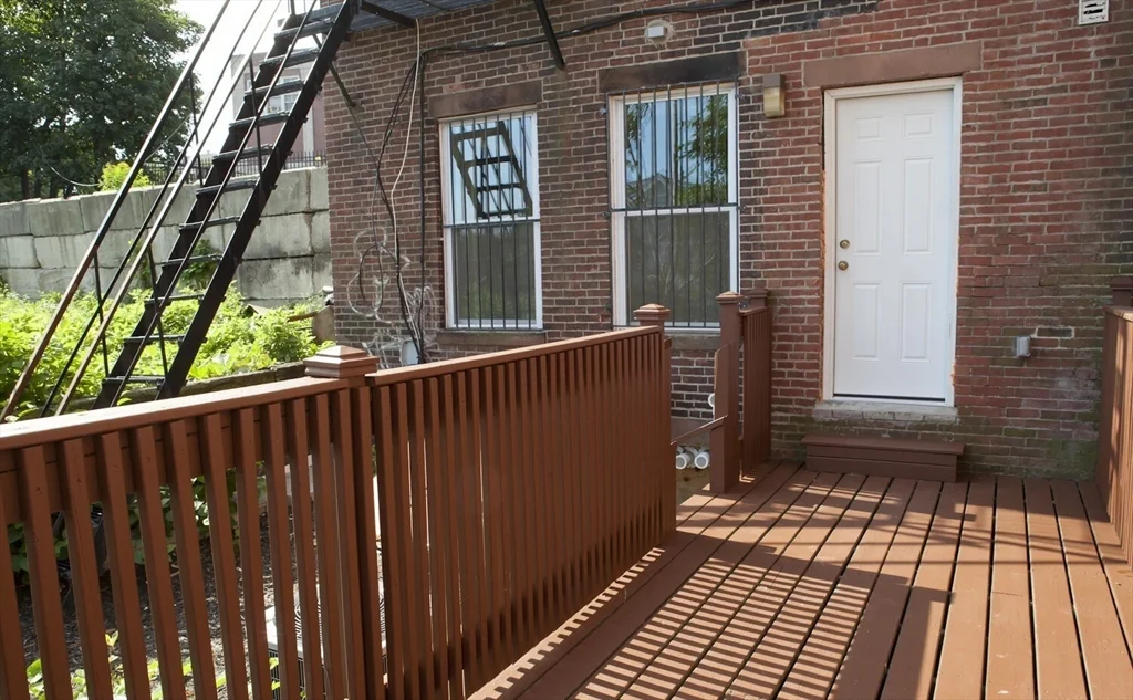 3 bed, 1 bath apartment for rent at 4 Kearsarge Unit 1, Roxbury — photo 8 of 10