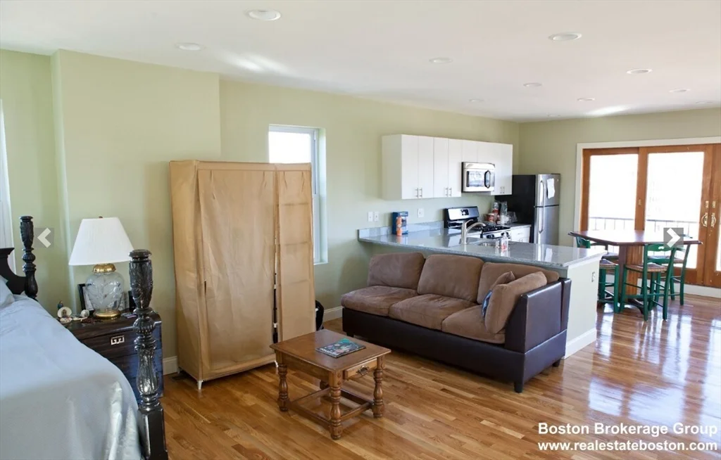 2 bed, 1 bath apartment for rent at 4 Kearsarge Unit 3, Roxbury — photo 3 of 8