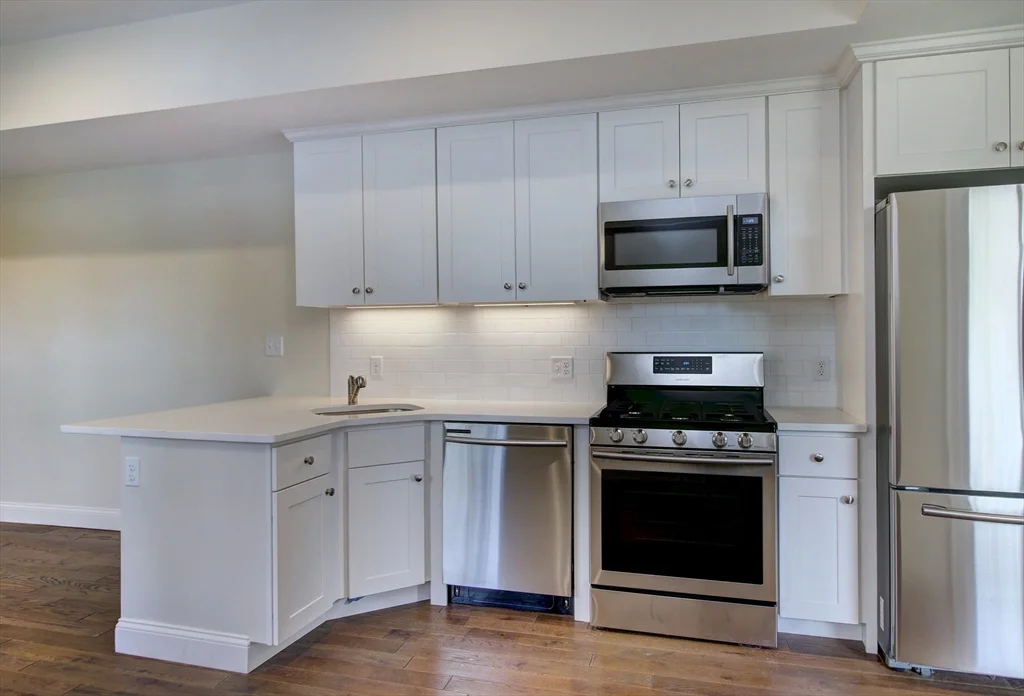 4 bed, 2 bath apartment for rent at 4 Kemp St Unit 1, South Boston — photo 30 of 40