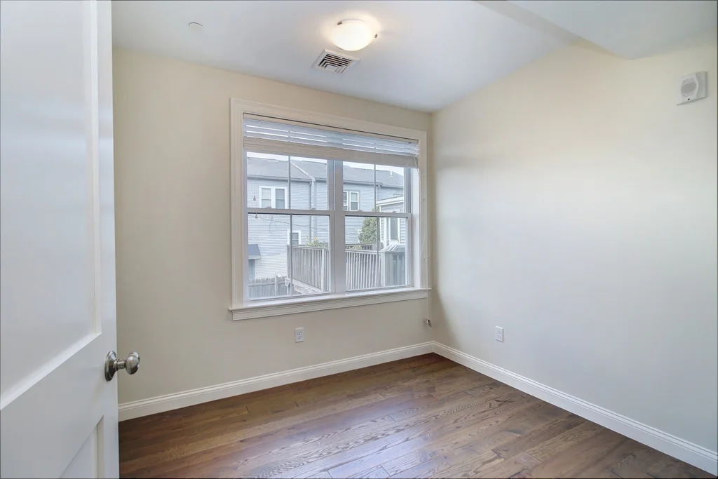 4 bed, 2 bath apartment for rent at 4 Kemp St Unit 1, South Boston — photo 14 of 40