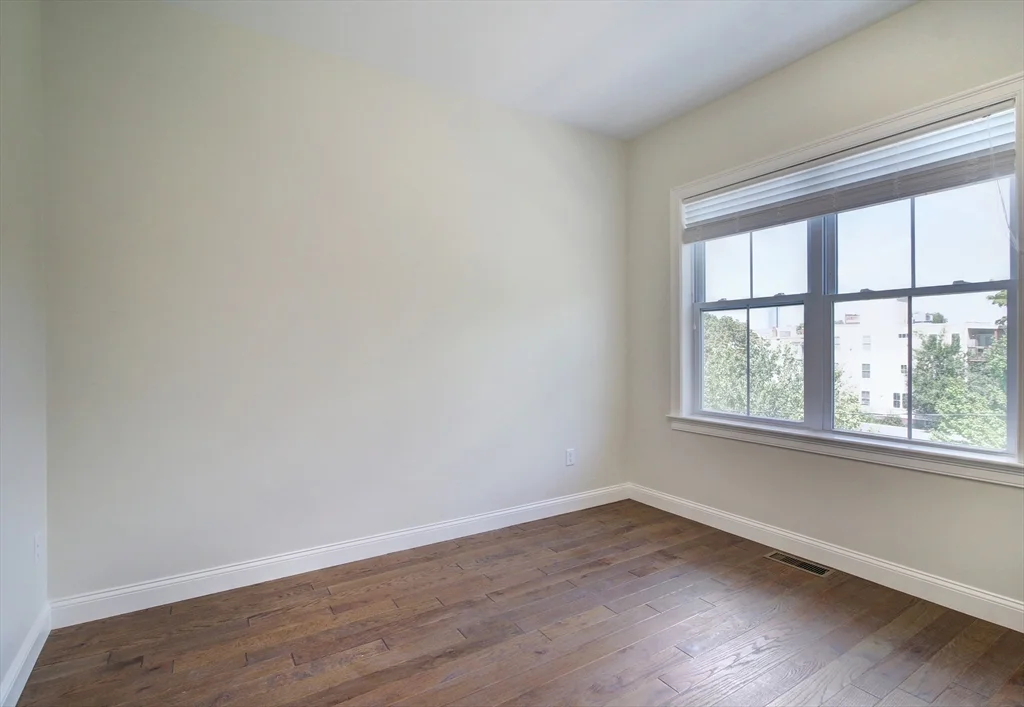 4 bed, 2 bath apartment for rent at 4 Kemp St Unit 1, South Boston — photo 6 of 40
