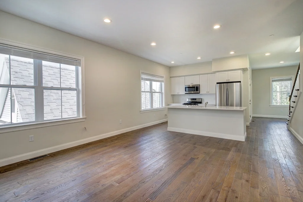 4 bed, 2 bath apartment for rent at 4 Kemp St Unit 1, South Boston — photo 3 of 40