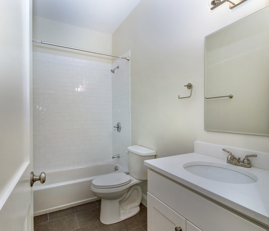 4 bed, 2 bath apartment for rent at 4 Kemp St Unit 3, South Boston — photo 18 of 42