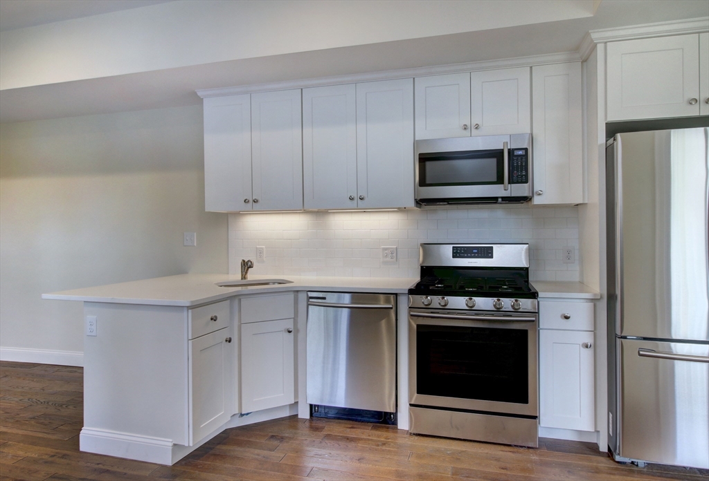 4 bed, 2 bath apartment for rent at 4 Kemp St Unit 3, South Boston — photo 15 of 42