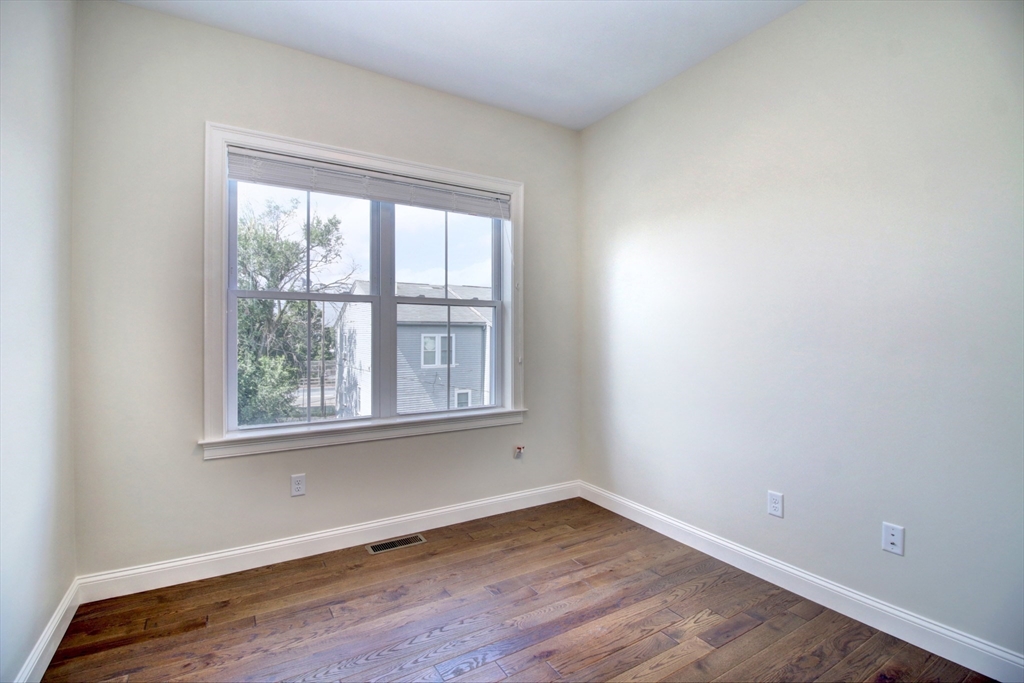 4 bed, 2 bath apartment for rent at 4 Kemp St Unit 3, South Boston — photo 21 of 42