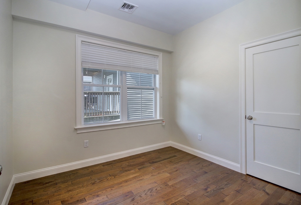 4 bed, 2 bath apartment for rent at 4 Kemp St Unit 3, South Boston — photo 19 of 42