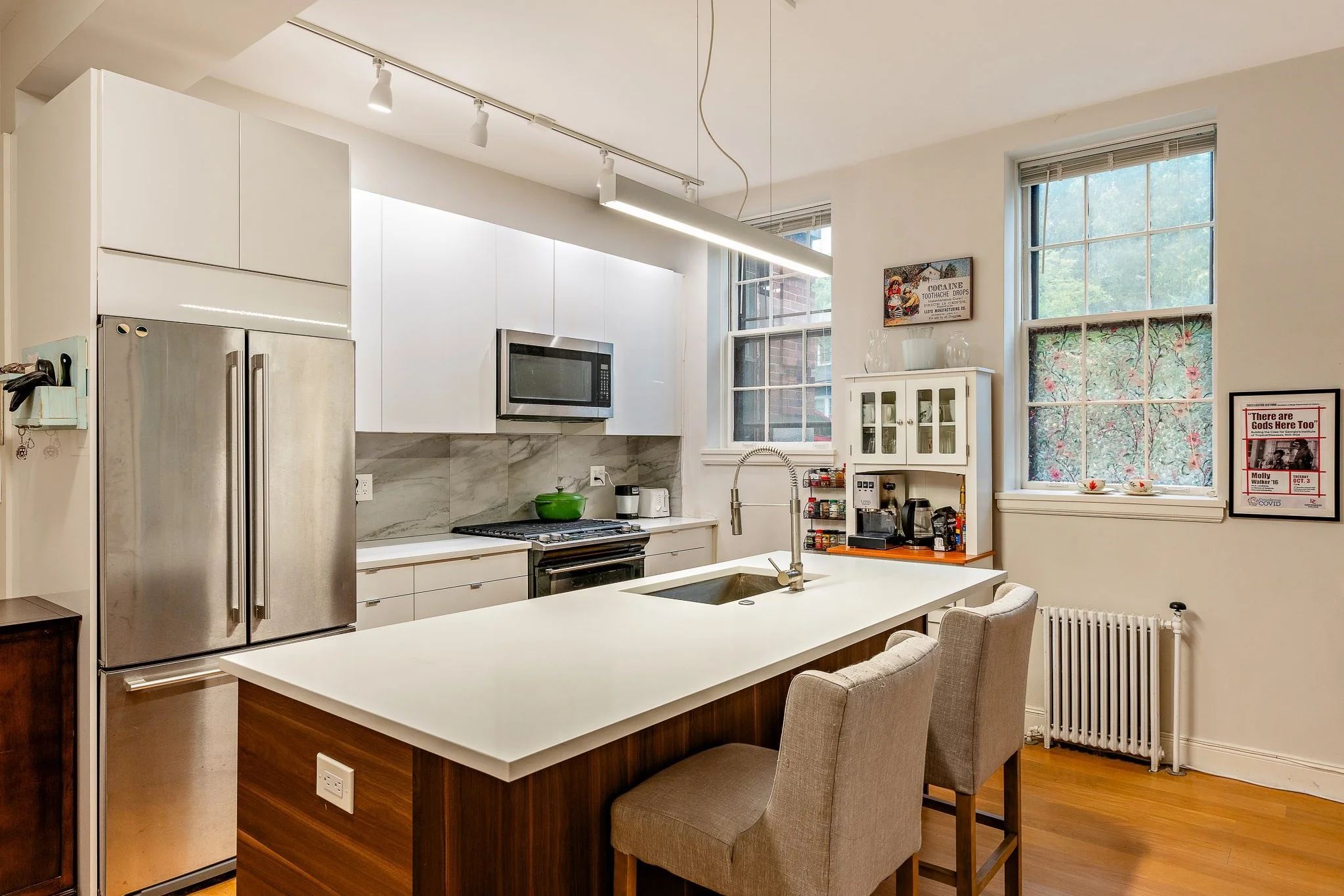 1 bed, 1 bath apartment for rent at 4 Kilsyth Ter Unit 14, Brighton — photo 1 of 17