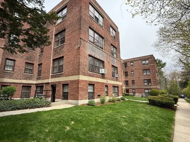 1 bed, 1 bath apartment for rent at 4 Kilsyth Ter Unit 43, Brighton — photo 15 of 15