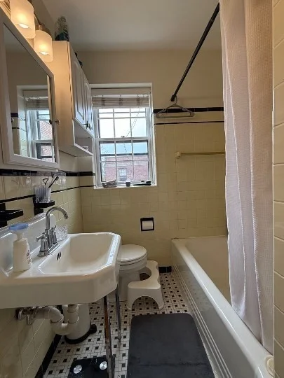1 bed, 1 bath apartment for rent at 4 Kilsyth Ter Unit 43, Brighton — photo 14 of 15