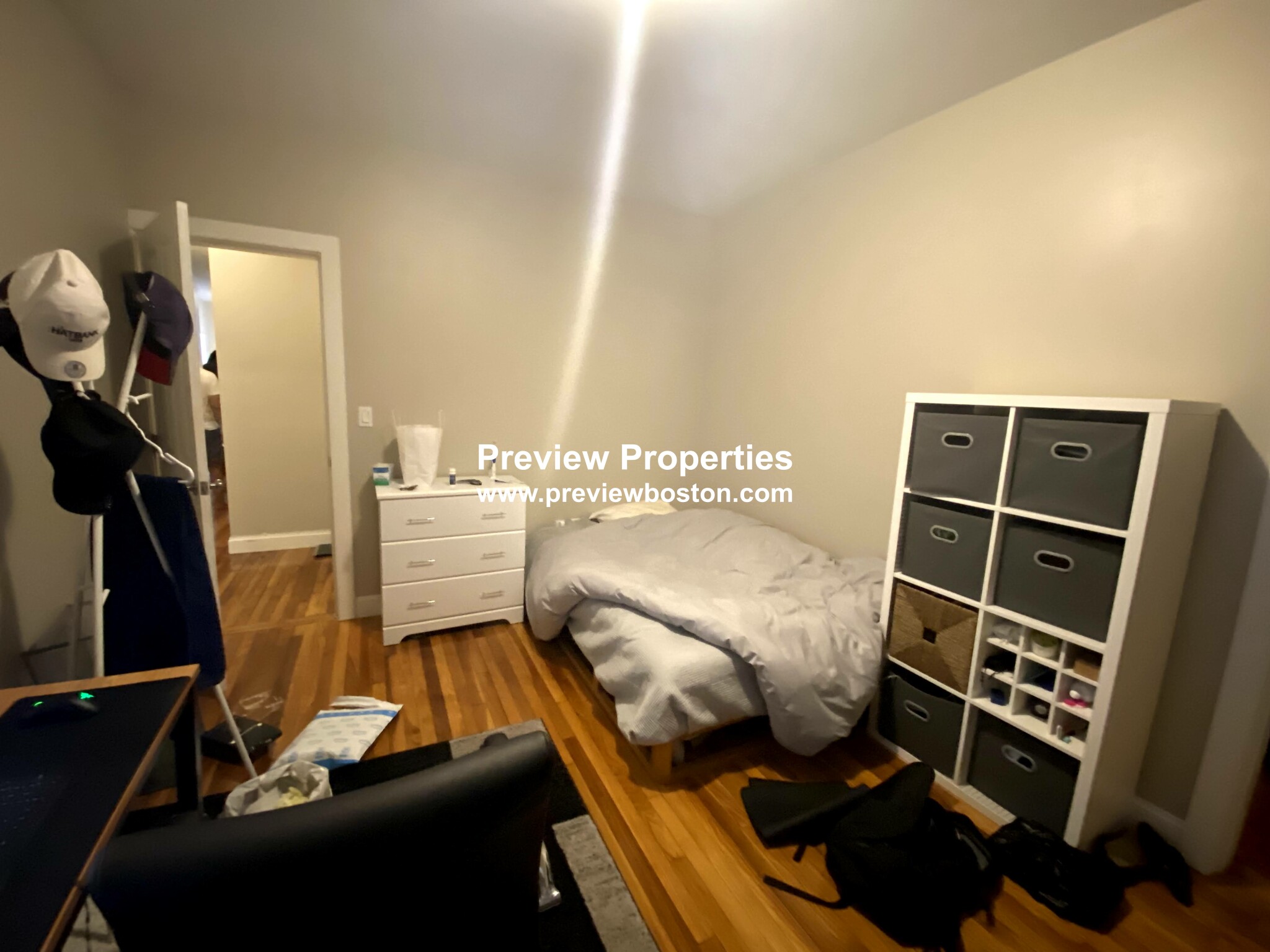 3 bed, 1 bath apartment for rent at 4 Leicester St Unit 1, Brighton — photo 14 of 18