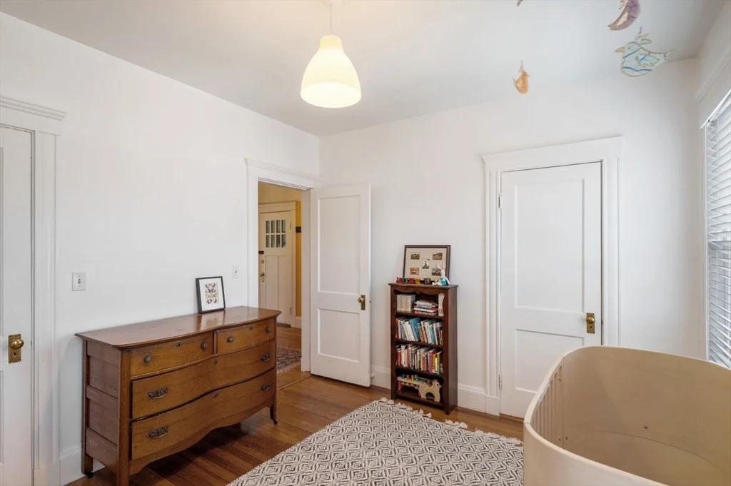 2 bed, 1 bath apartment for rent at 4 Linden Ct Unit 3, Coolidge Corner — photo 35 of 42