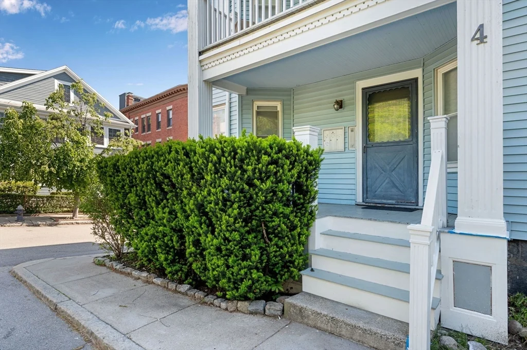 2 bed, 1 bath apartment for rent at 4 Linden Ct Unit 3, Coolidge Corner — photo 39 of 42