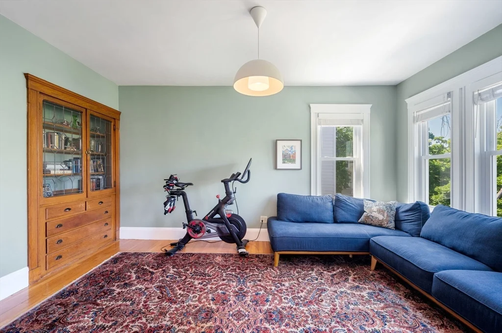 2 bed, 1 bath apartment for rent at 4 Linden Ct Unit 3, Coolidge Corner — photo 18 of 42