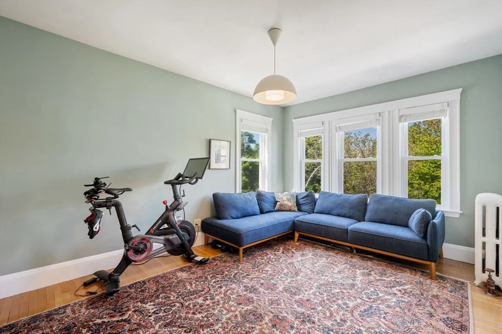 2 bed, 1 bath apartment for rent at 4 Linden Ct Unit 3, Coolidge Corner — photo 10 of 42